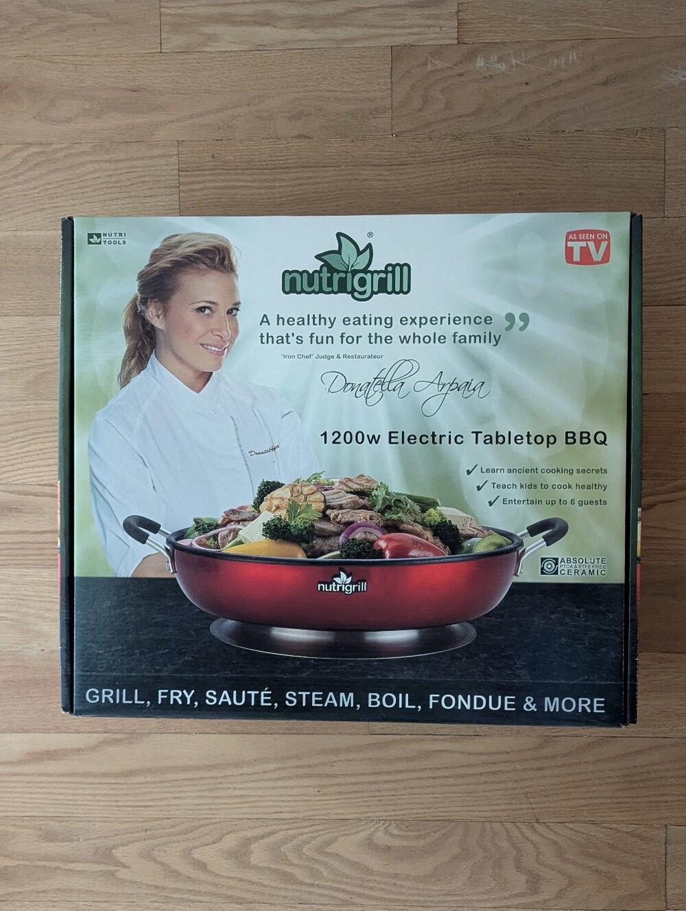 New In Box • 1200W Red Electric Tabletop BBQ